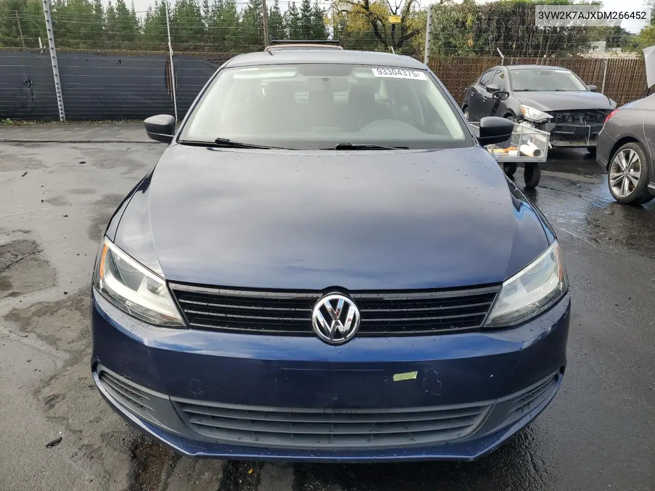 3VW2K7AJXDM266452 2013 Volkswagen Jetta Base