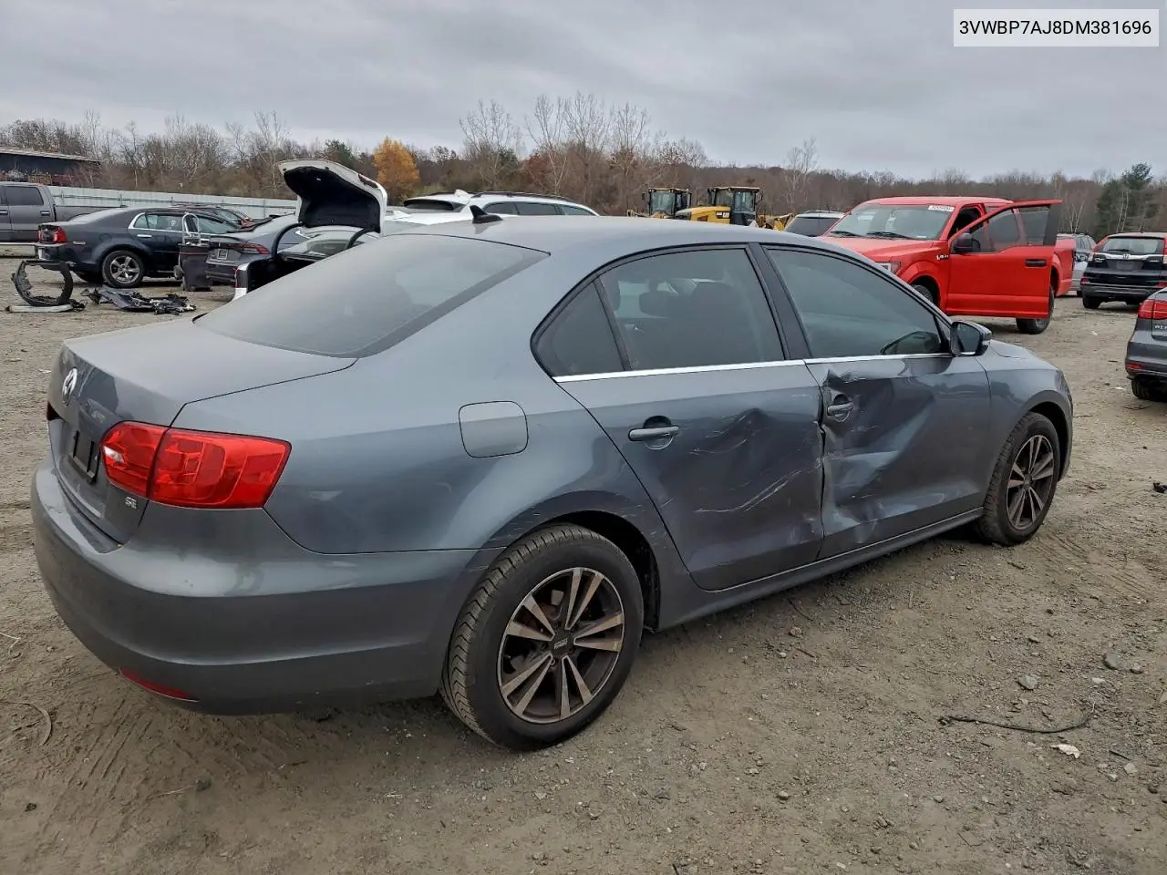 3VWBP7AJ8DM381696 2013 Volkswagen Jetta Se