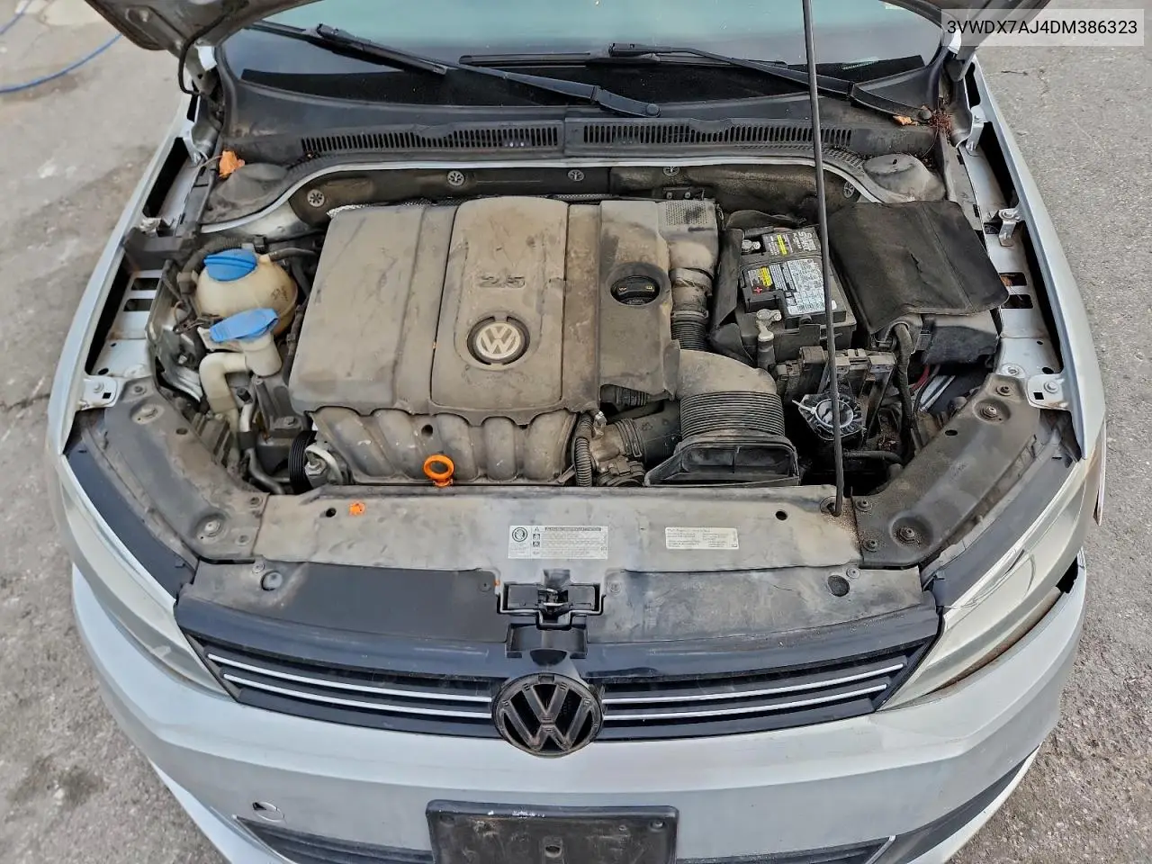 3VWDX7AJ4DM386323 2013 Volkswagen Jetta Se
