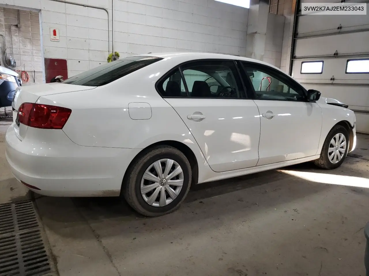 3VW2K7AJ2EM233043 2014 Volkswagen Jetta Base