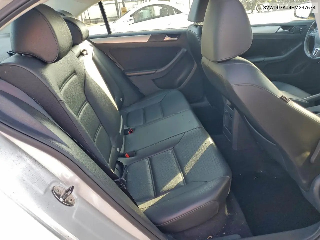 3VWD07AJ4EM237674 2014 Volkswagen Jetta Se