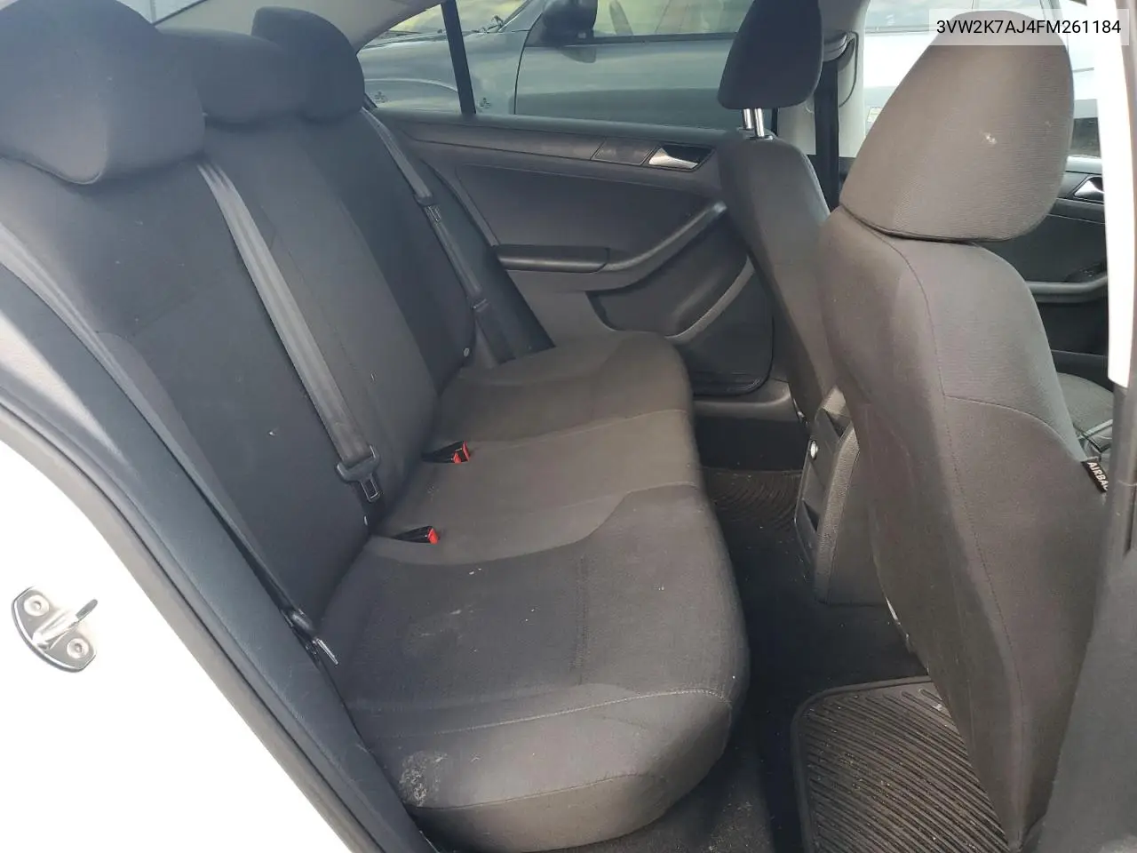 3VW2K7AJ4FM261184 2015 Volkswagen Jetta Base