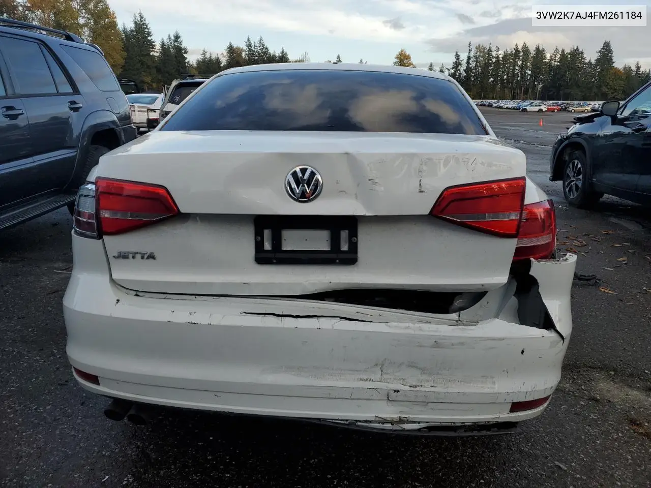 3VW2K7AJ4FM261184 2015 Volkswagen Jetta Base