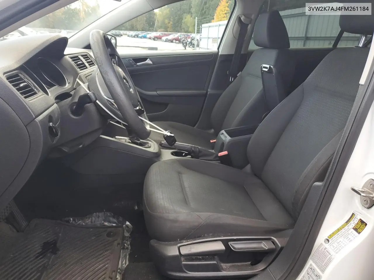 3VW2K7AJ4FM261184 2015 Volkswagen Jetta Base