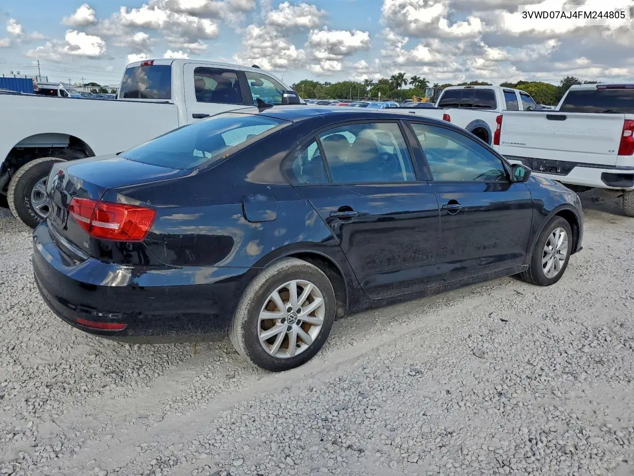 3VWD07AJ4FM244805 2015 Volkswagen Jetta Se
