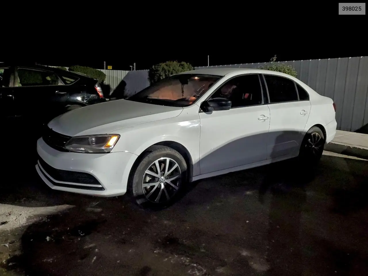 398025 2016 Volkswagen Jetta Se