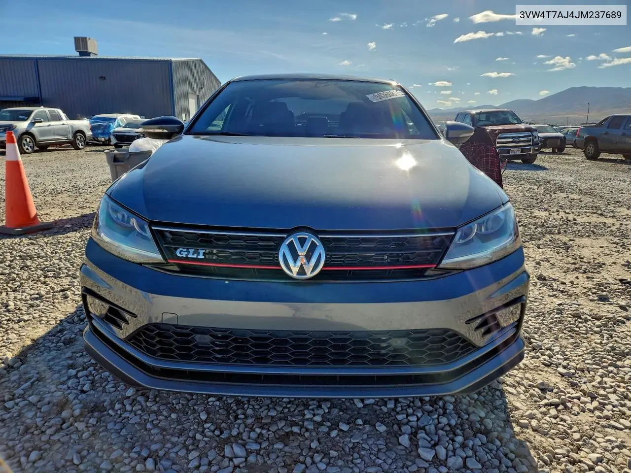 3VW4T7AJ4JM237689 2018 Volkswagen Jetta Gli