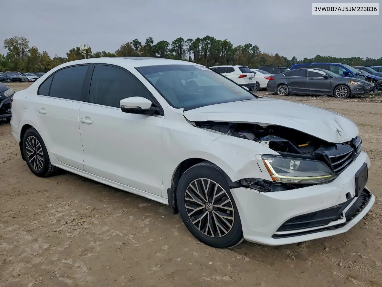 3VWDB7AJ5JM223836 2018 Volkswagen Jetta Se