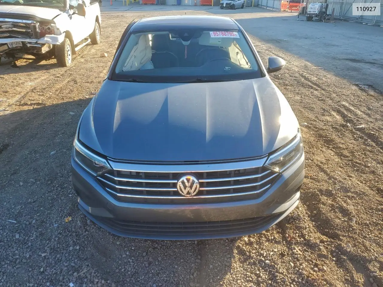 110927 2019 Volkswagen Jetta Sel