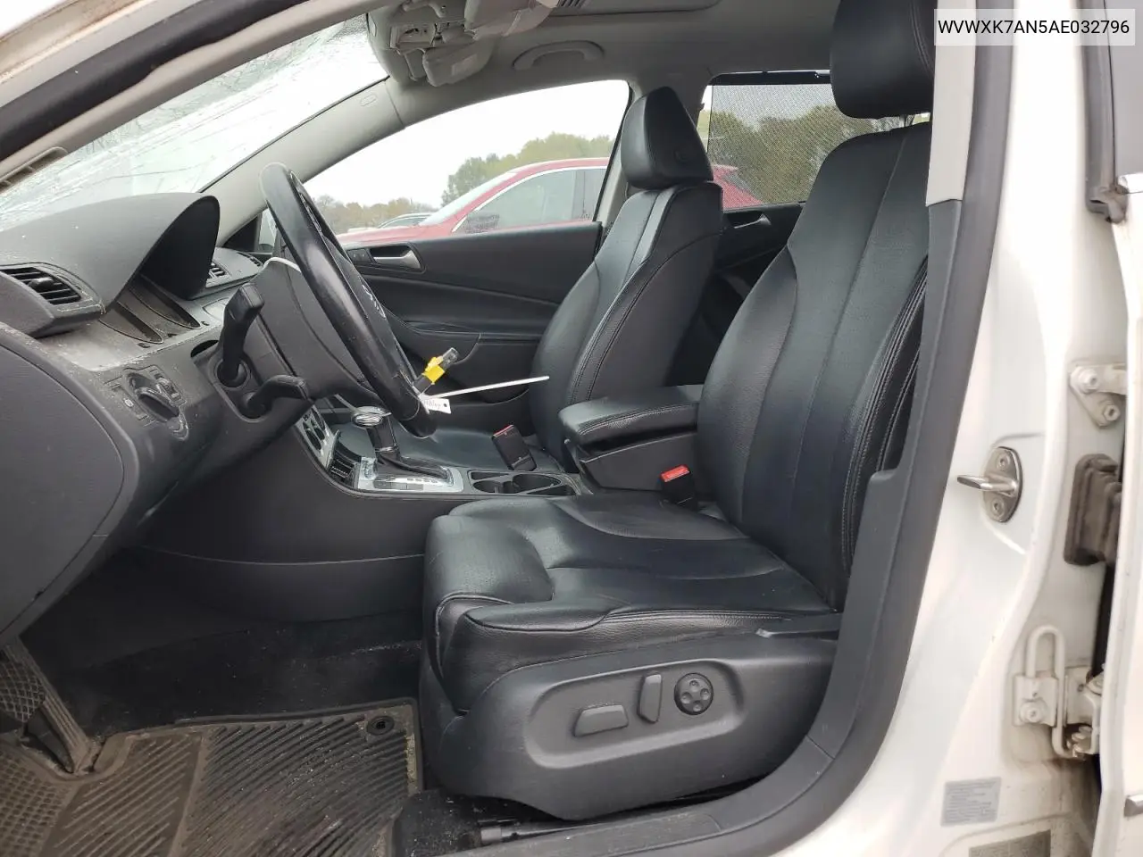 WVWXK7AN5AE032796 2010 Volkswagen Passat Komfort