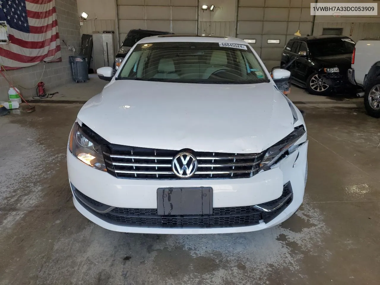 1VWBH7A33DC053909 2013 Volkswagen Passat Se