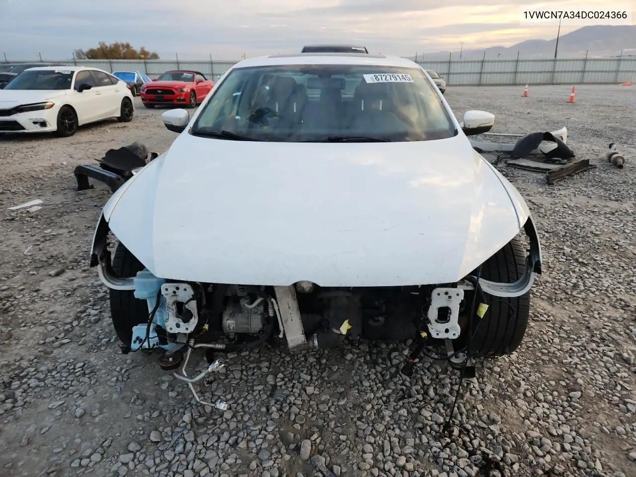 1VWCN7A34DC024366 2013 Volkswagen Passat Sel
