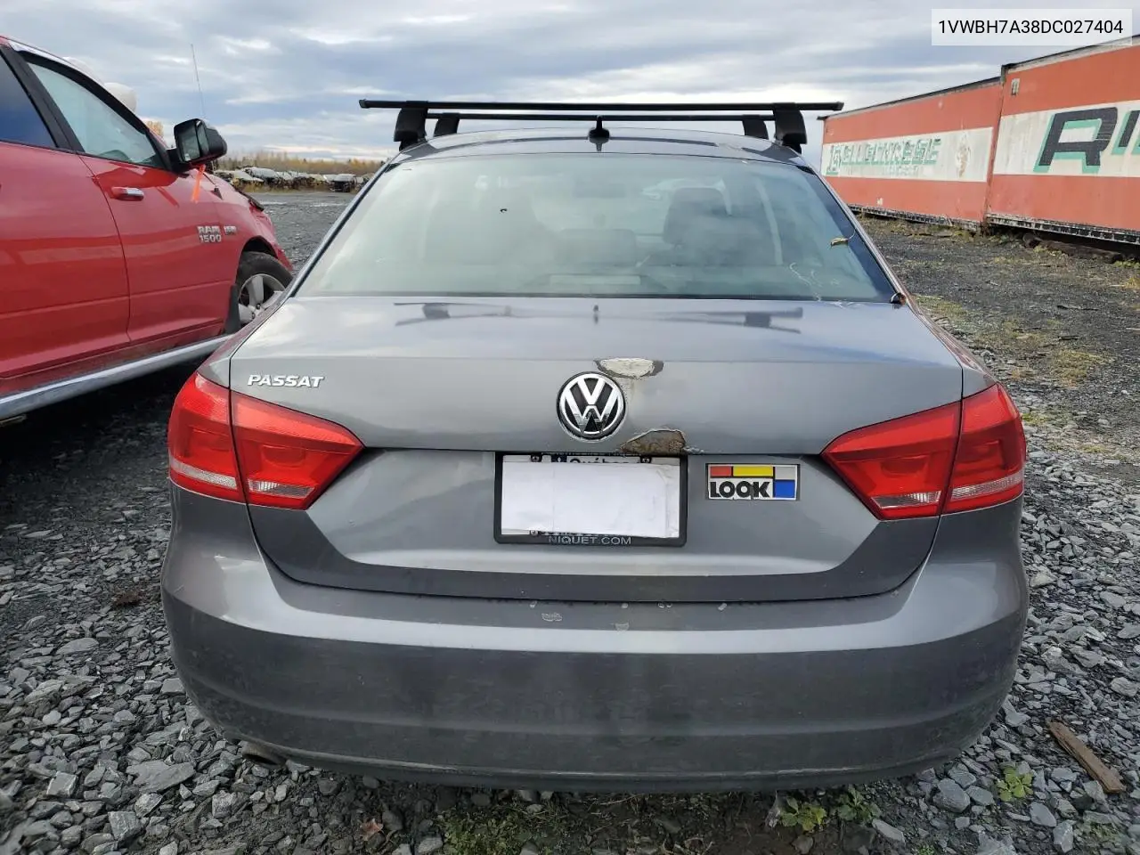 1VWBH7A38DC027404 2013 Volkswagen Passat Se