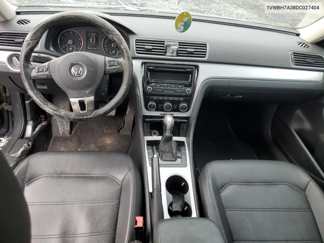 1VWBH7A38DC027404 2013 Volkswagen Passat Se
