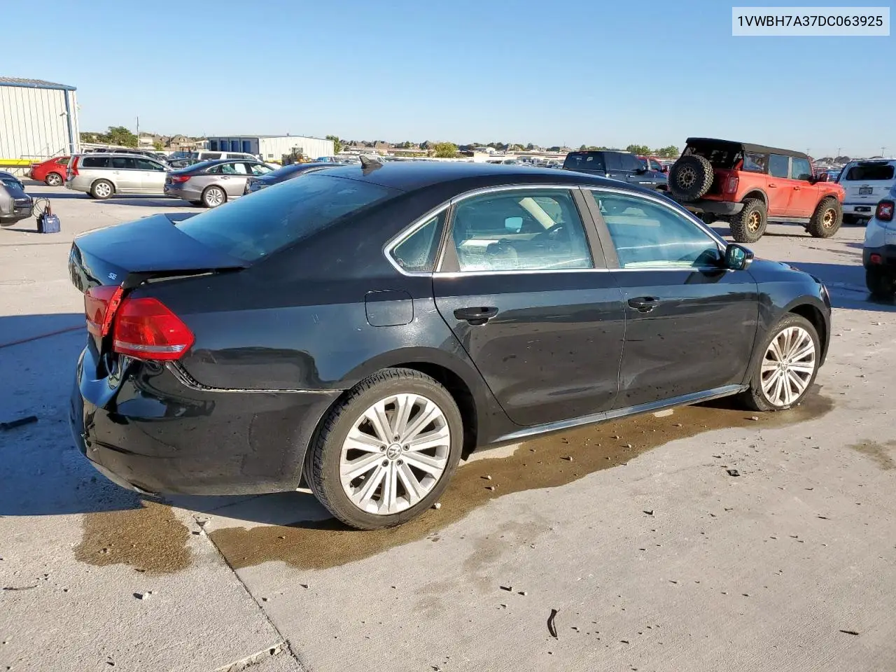 1VWBH7A37DC063925 2013 Volkswagen Passat Se