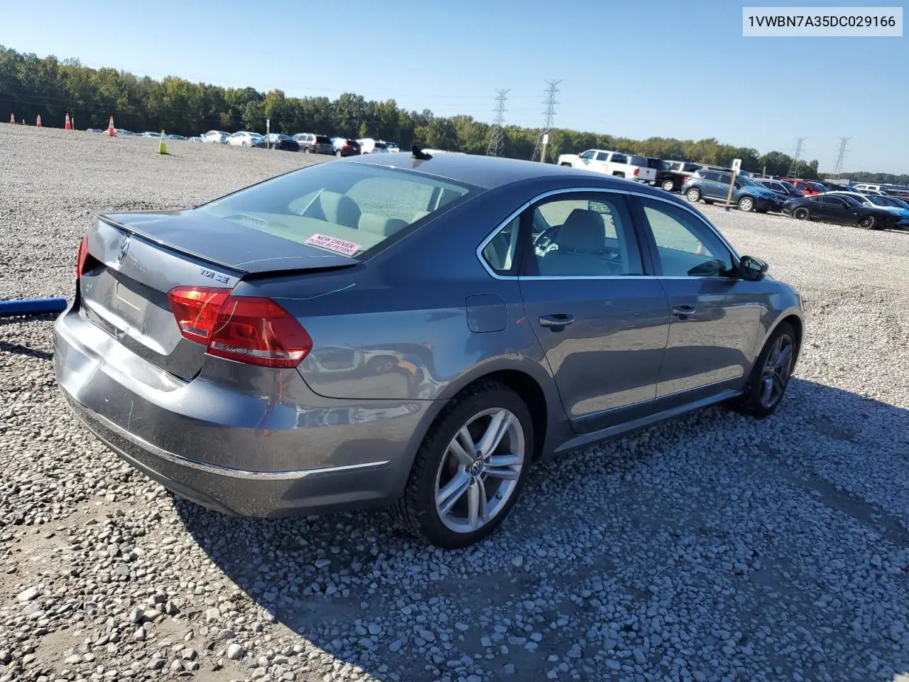 1VWBN7A35DC029166 2013 Volkswagen Passat Se