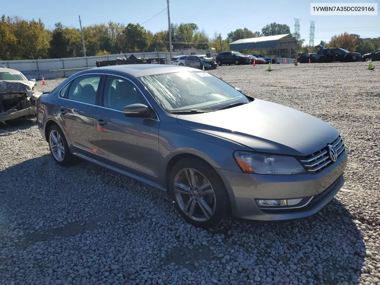 1VWBN7A35DC029166 2013 Volkswagen Passat Se