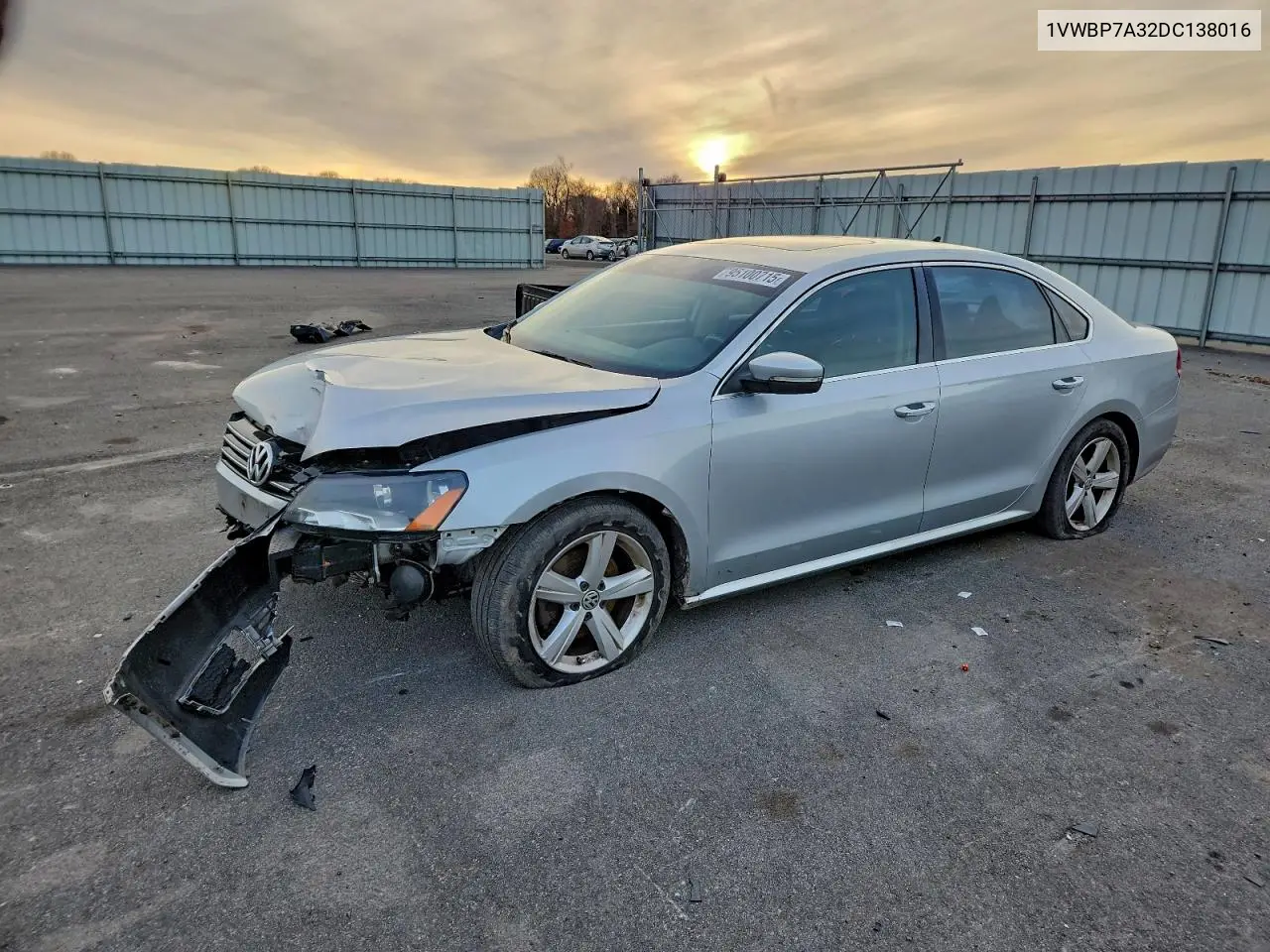 1VWBP7A32DC138016 2013 Volkswagen Passat Se
