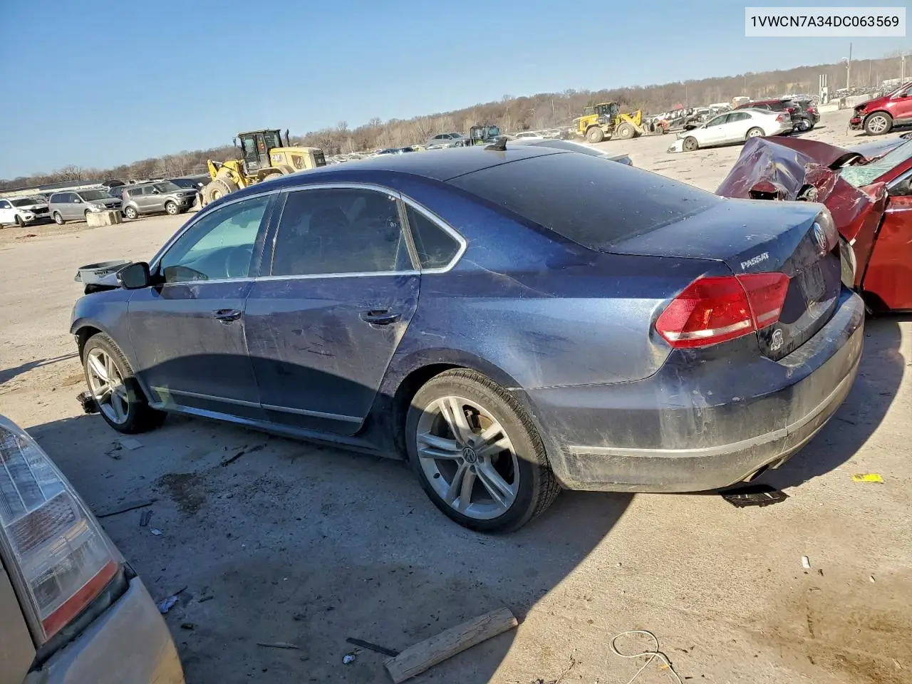 1VWCN7A34DC063569 2013 Volkswagen Passat Sel