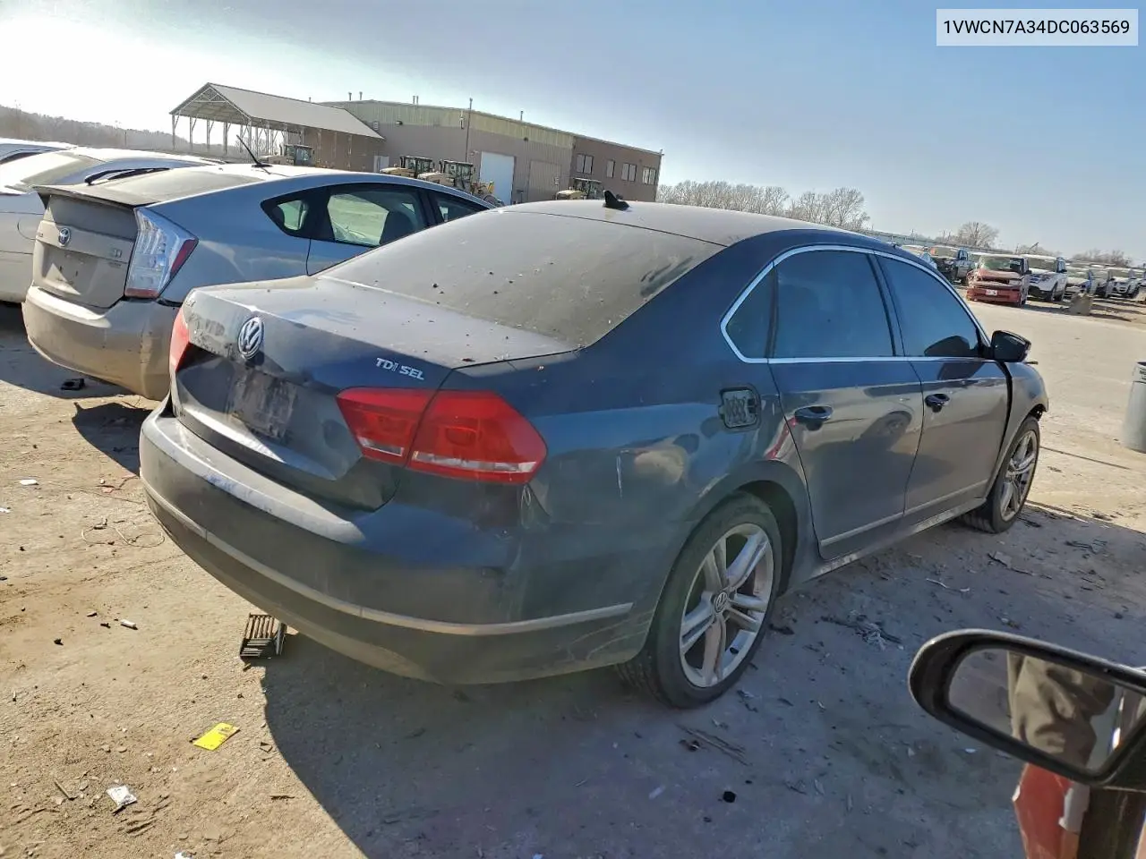 1VWCN7A34DC063569 2013 Volkswagen Passat Sel
