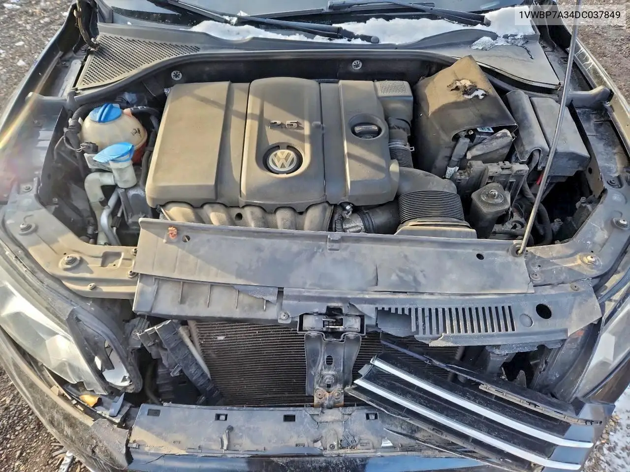 1VWBP7A34DC037849 2013 Volkswagen Passat Se