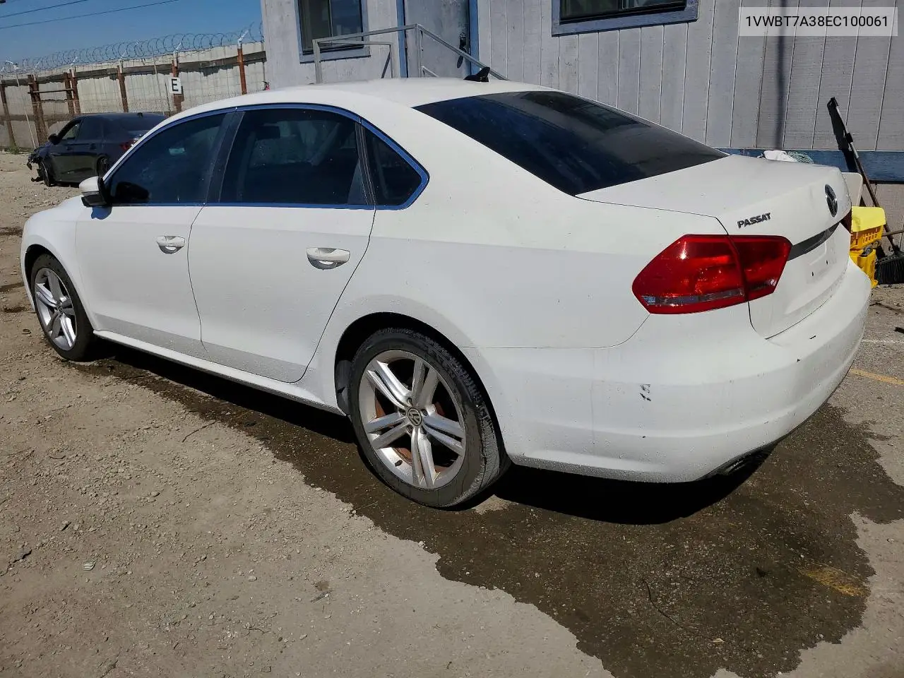 1VWBT7A38EC100061 2014 Volkswagen Passat Se