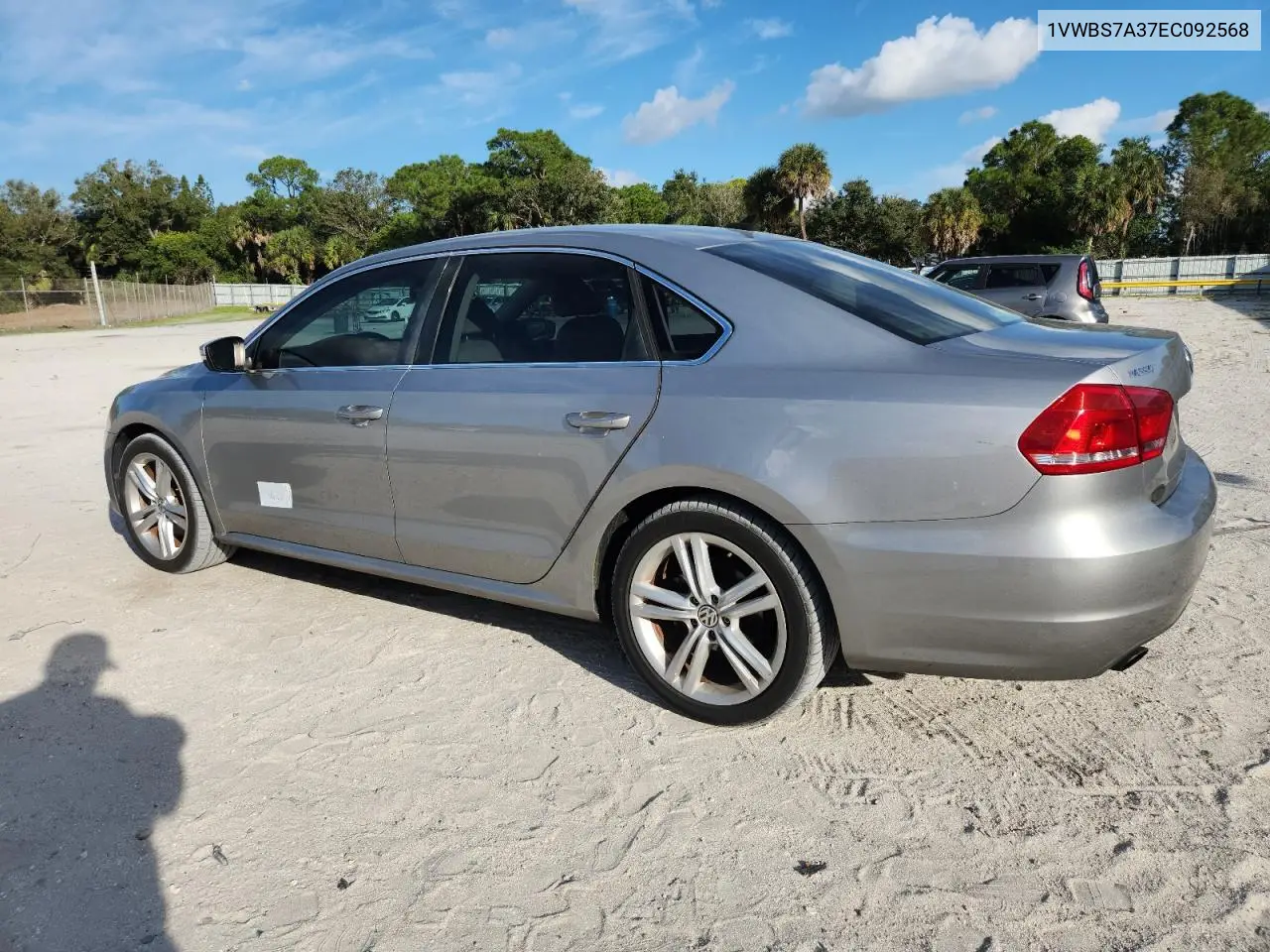 1VWBS7A37EC092568 2014 Volkswagen Passat Se