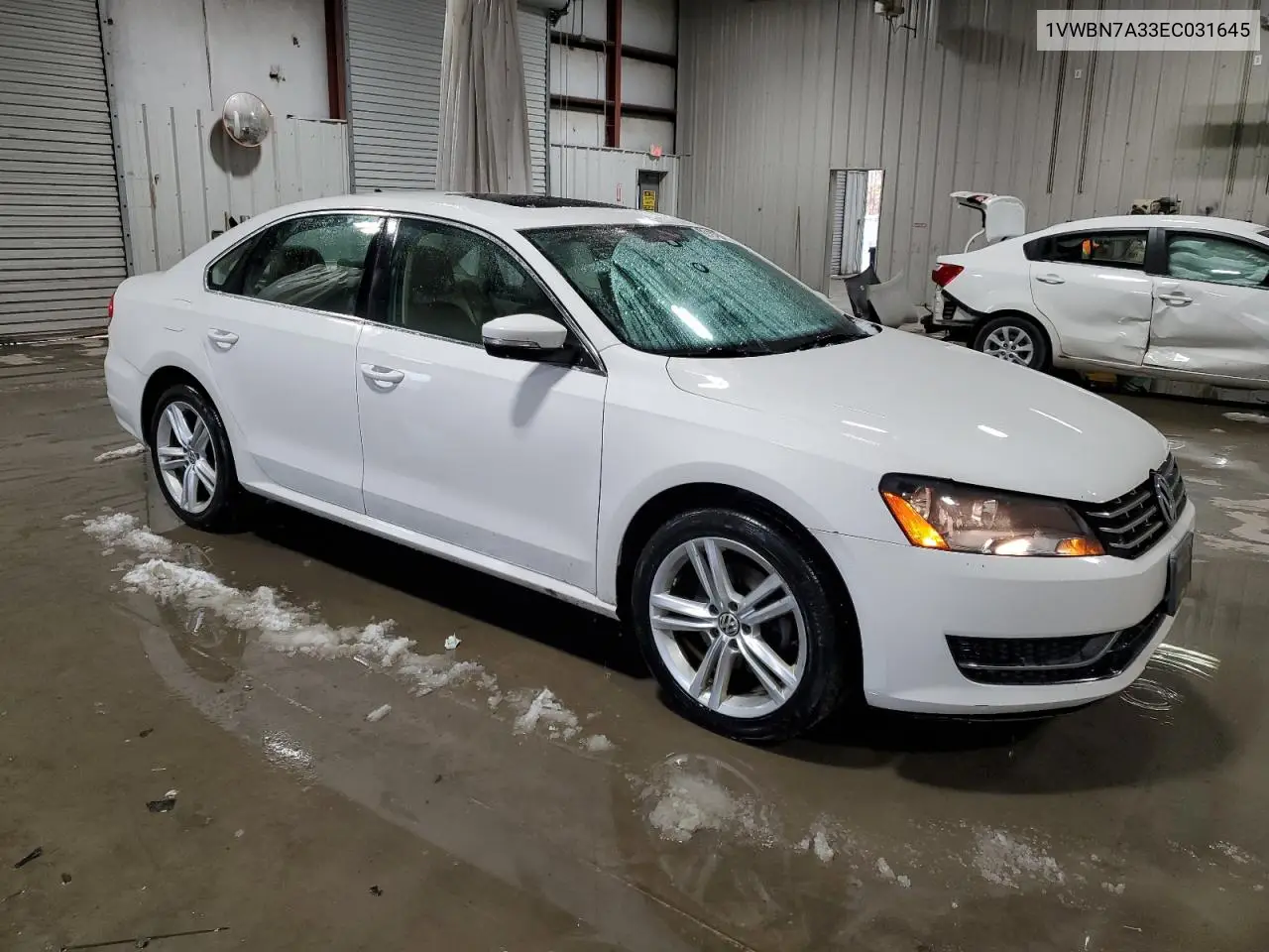 1VWBN7A33EC031645 2014 Volkswagen Passat Se