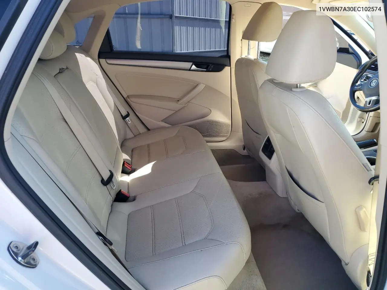 1VWBN7A30EC102574 2014 Volkswagen Passat Se