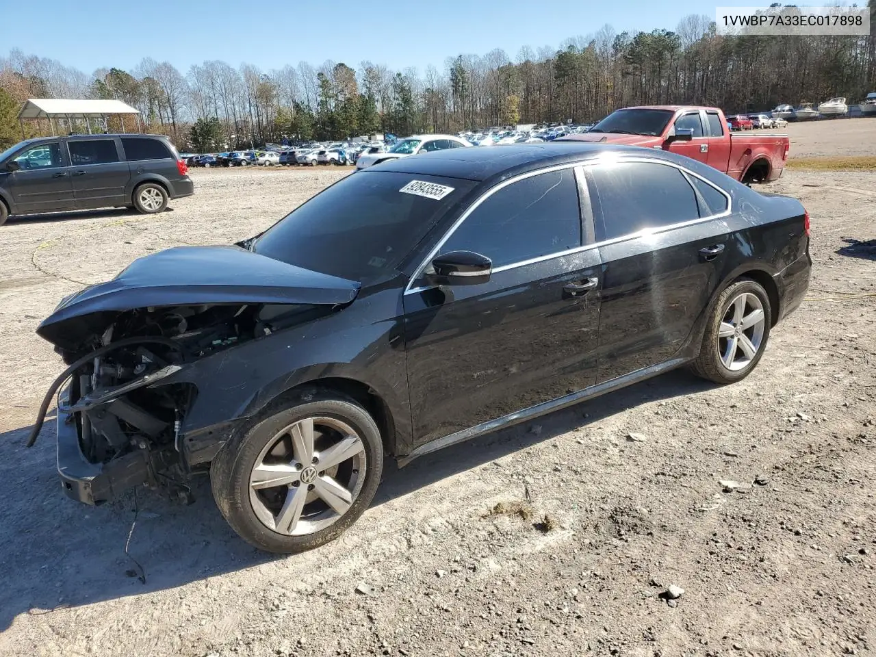 1VWBP7A33EC017898 2014 Volkswagen Passat Se