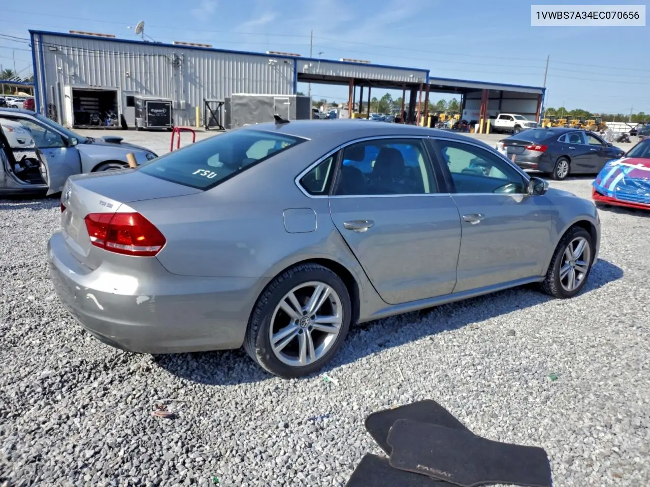1VWBS7A34EC070656 2014 Volkswagen Passat Se