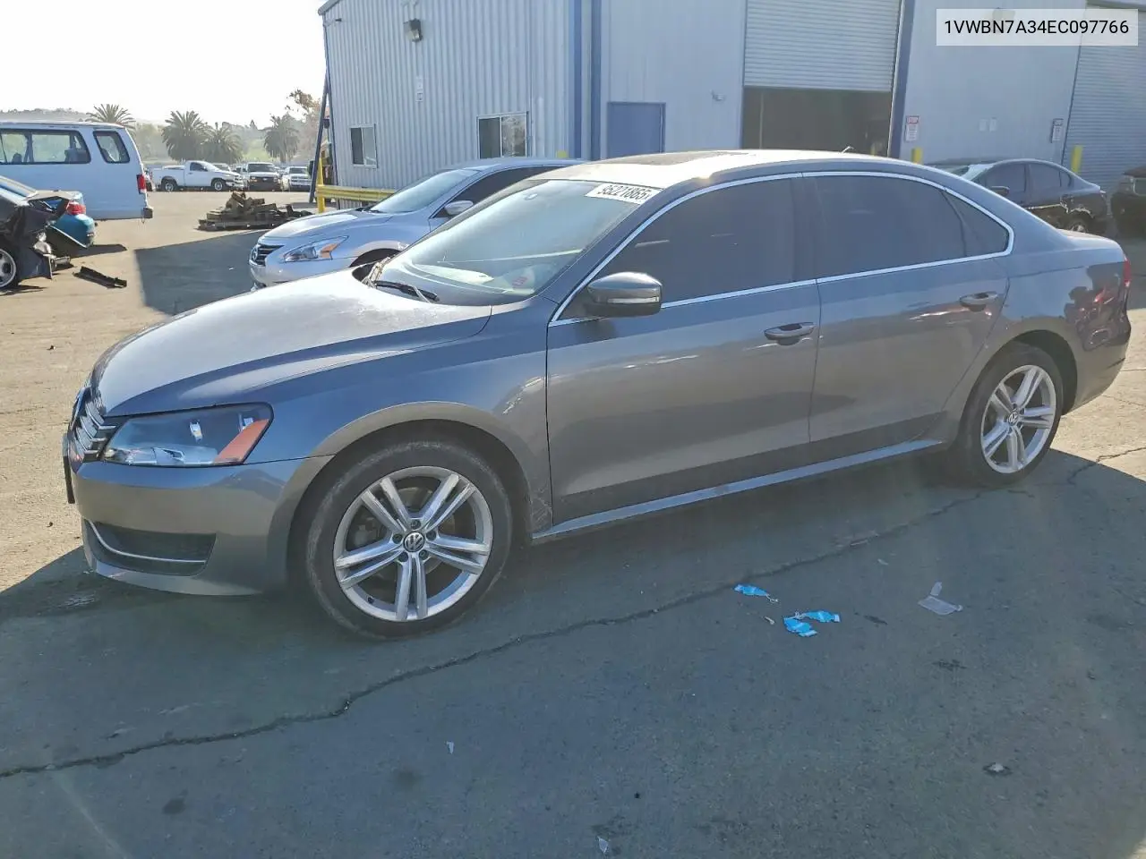 1VWBN7A34EC097766 2014 Volkswagen Passat Se