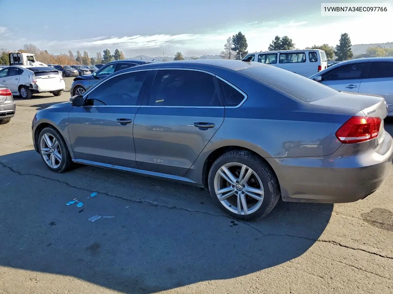 1VWBN7A34EC097766 2014 Volkswagen Passat Se