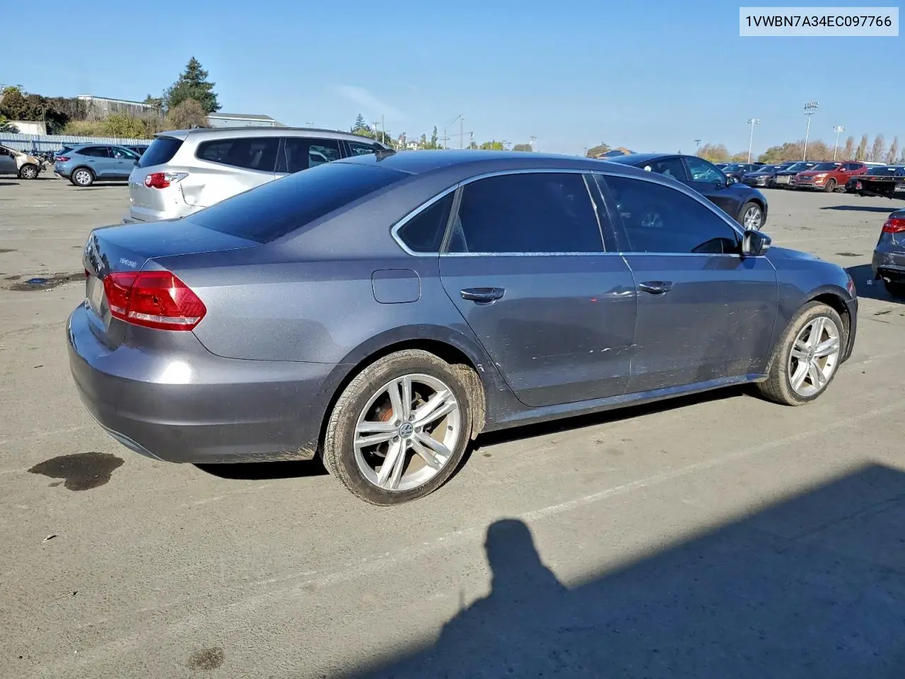 1VWBN7A34EC097766 2014 Volkswagen Passat Se