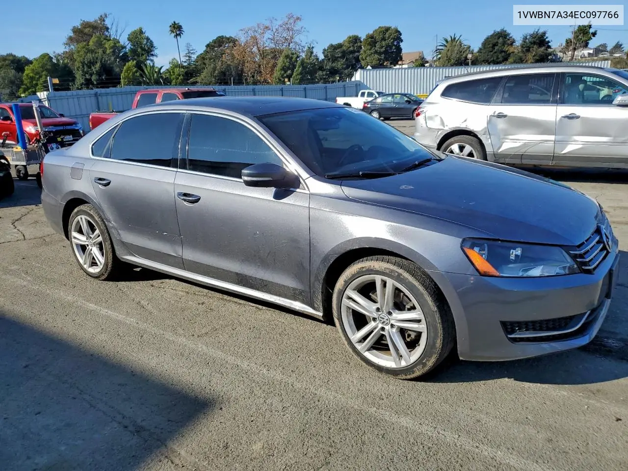 1VWBN7A34EC097766 2014 Volkswagen Passat Se