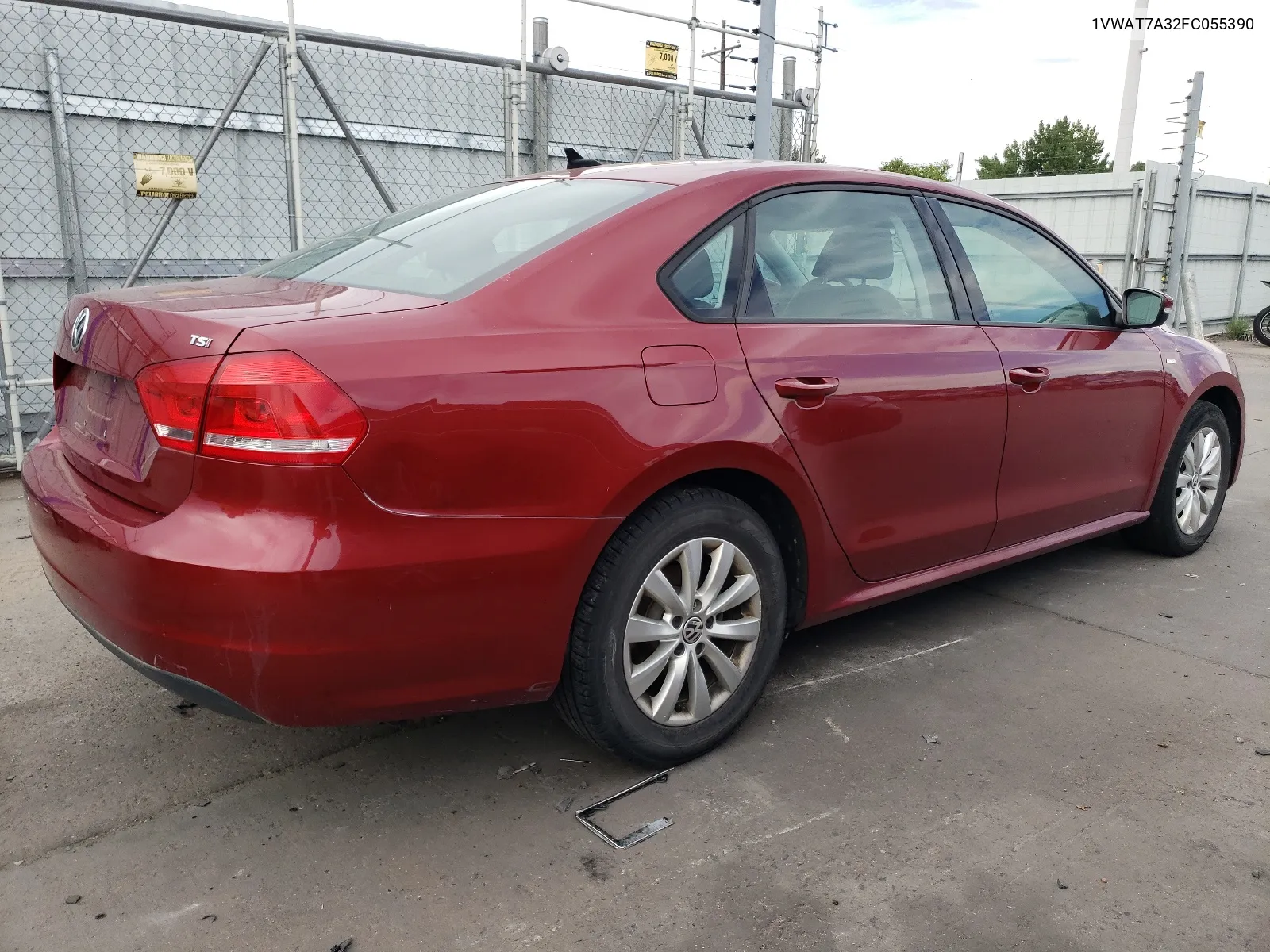 1VWAT7A32FC055390 2015 Volkswagen Passat S