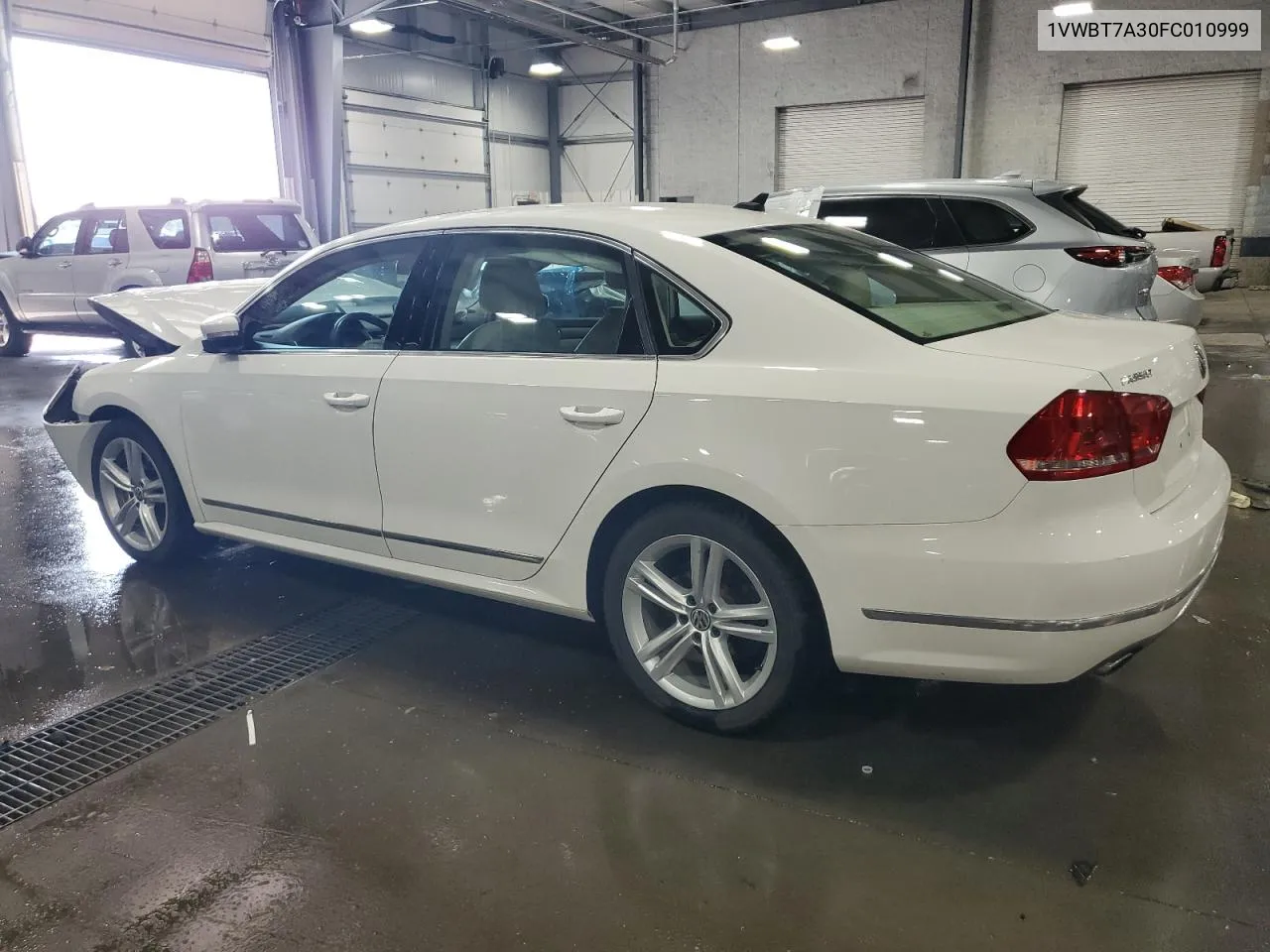 1VWBT7A30FC010999 2015 Volkswagen Passat Se