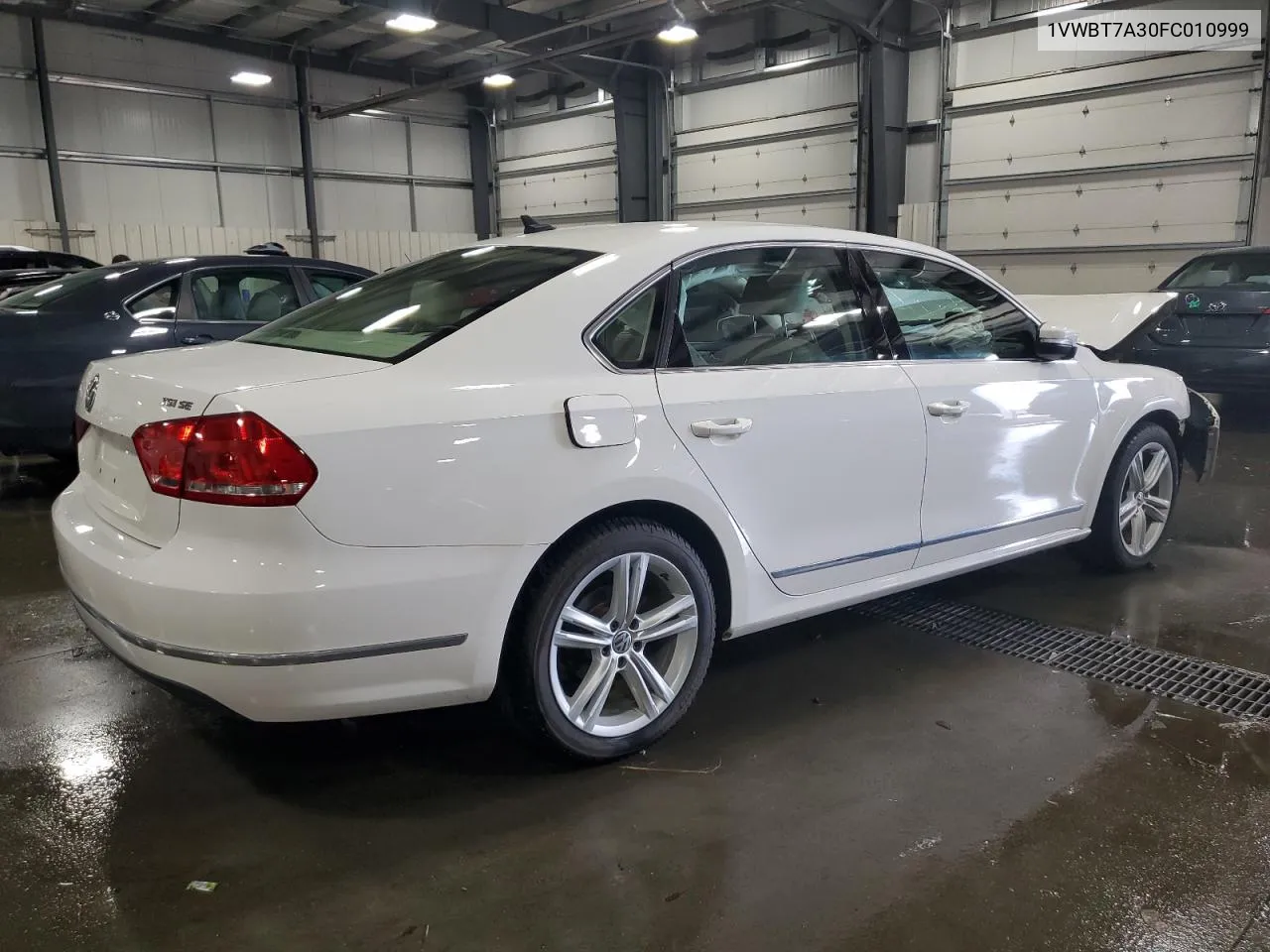 1VWBT7A30FC010999 2015 Volkswagen Passat Se