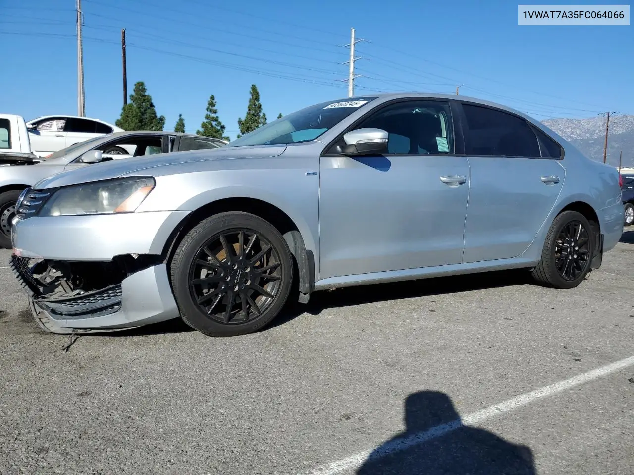 1VWAT7A35FC064066 2015 Volkswagen Passat S