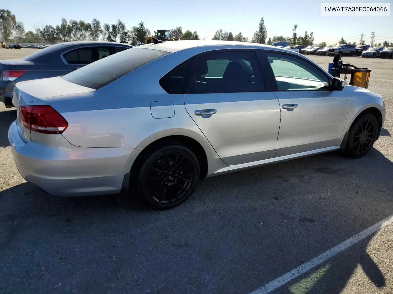 1VWAT7A35FC064066 2015 Volkswagen Passat S