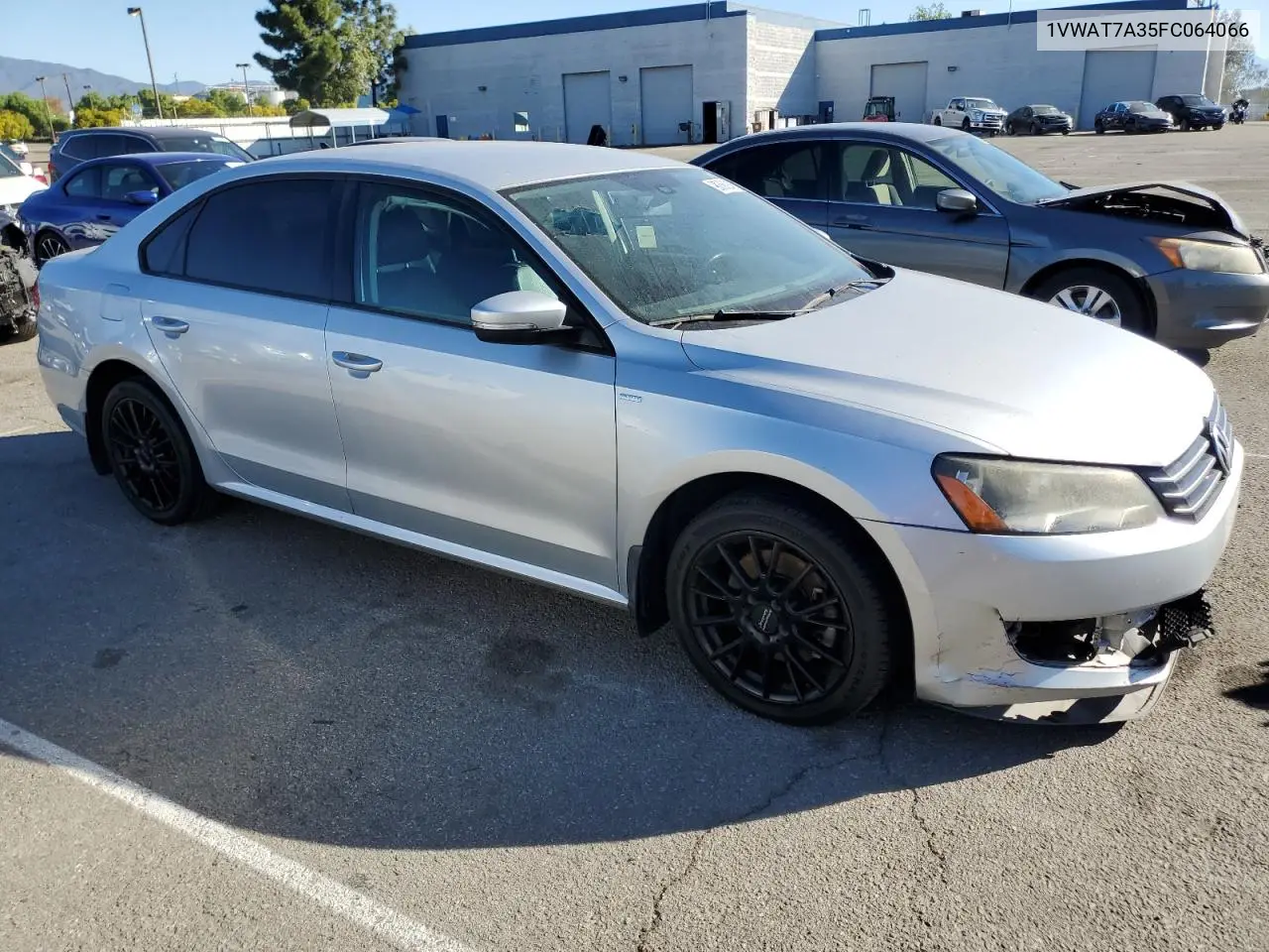 1VWAT7A35FC064066 2015 Volkswagen Passat S