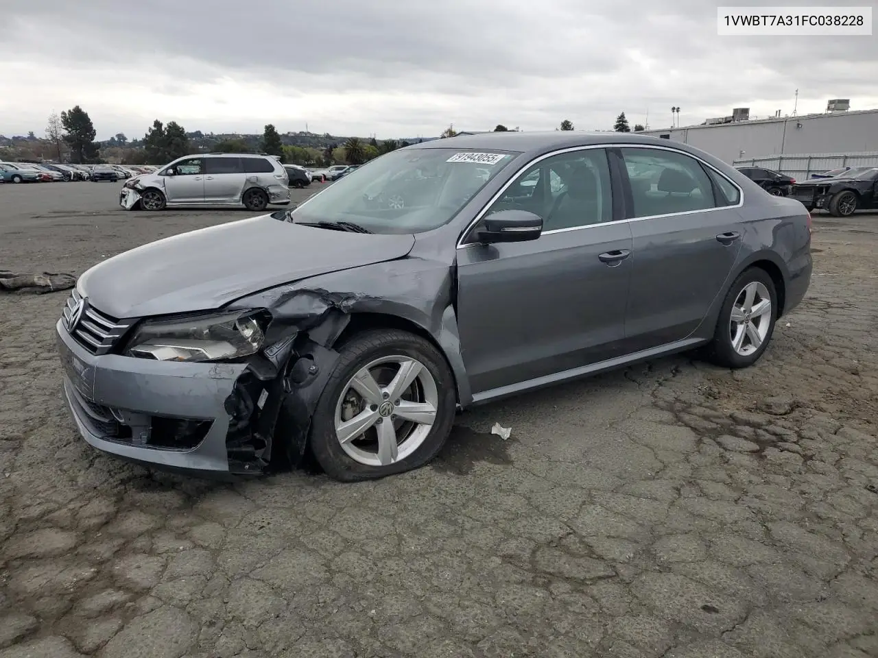 1VWBT7A31FC038228 2015 Volkswagen Passat Se