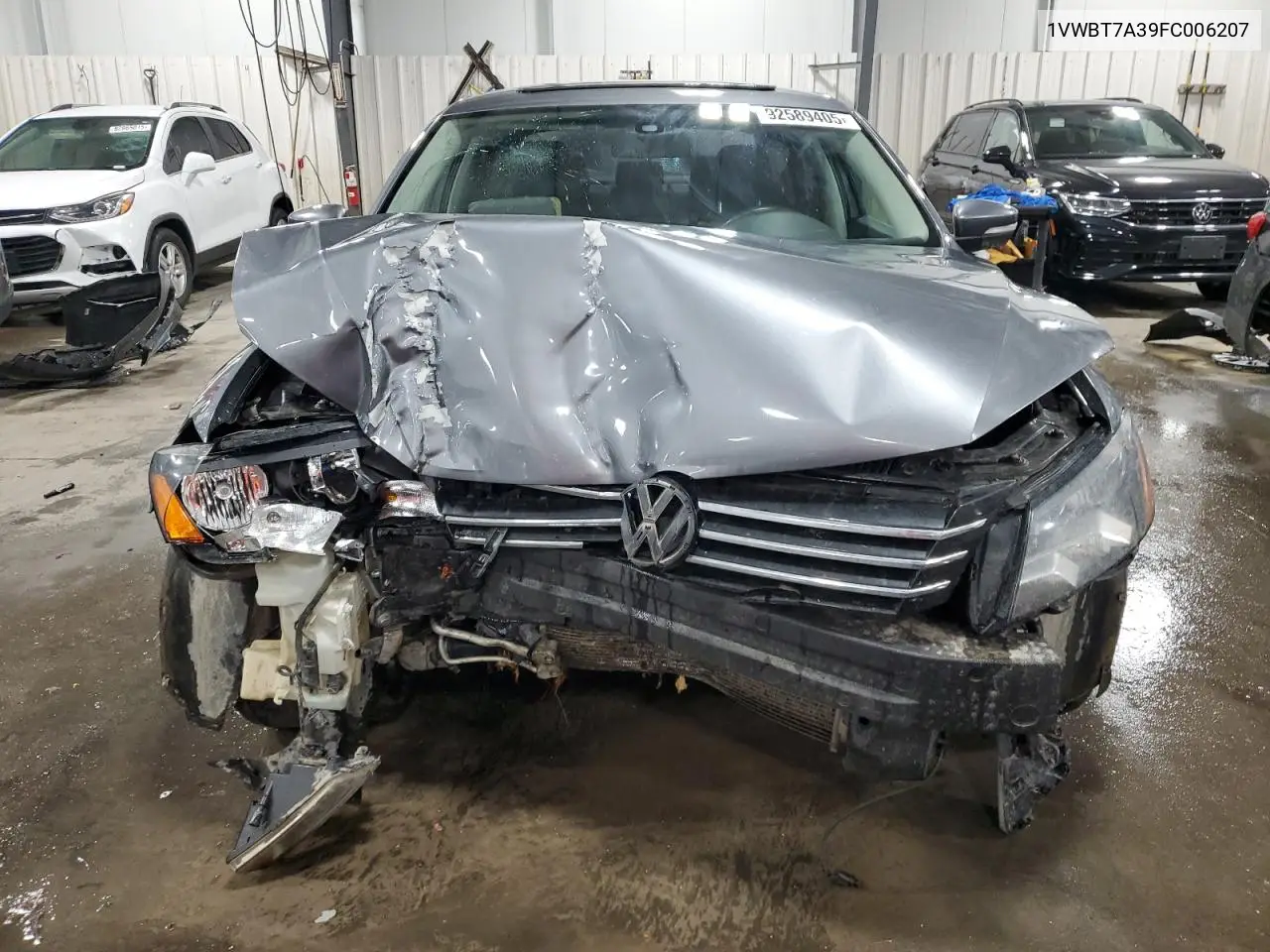 1VWBT7A39FC006207 2015 Volkswagen Passat Se