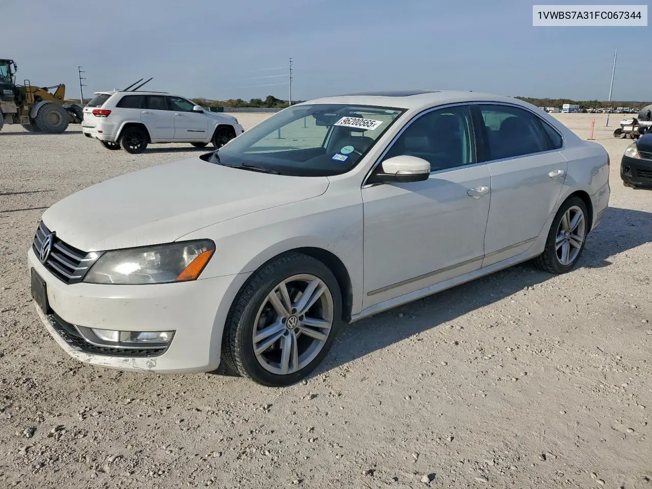 1VWBS7A31FC067344 2015 Volkswagen Passat Se