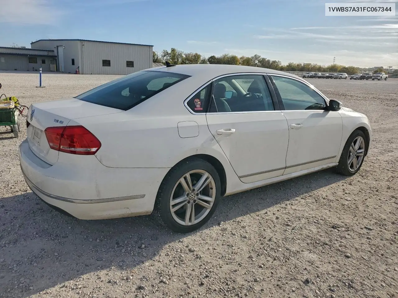 1VWBS7A31FC067344 2015 Volkswagen Passat Se