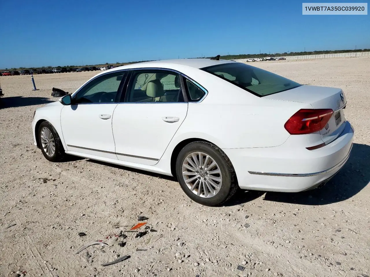 1VWBT7A35GC039920 2016 Volkswagen Passat Se