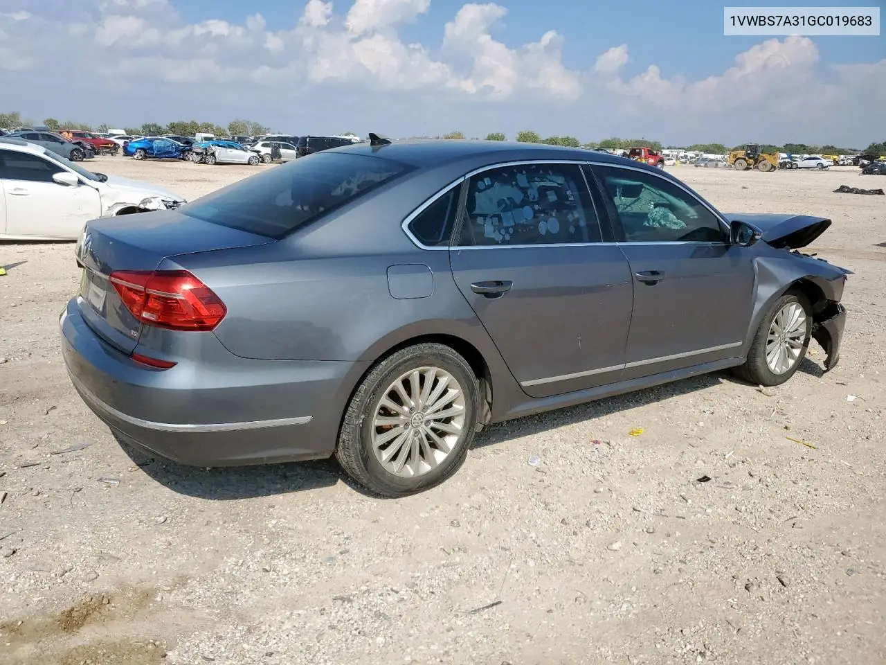 1VWBS7A31GC019683 2016 Volkswagen Passat Se