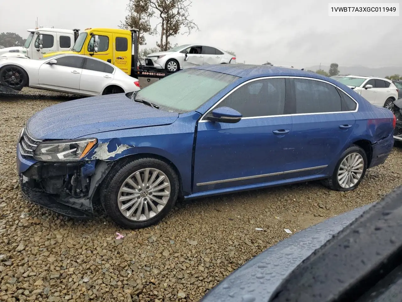 1VWBT7A3XGC011949 2016 Volkswagen Passat Se