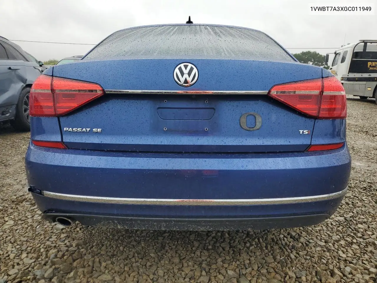 1VWBT7A3XGC011949 2016 Volkswagen Passat Se