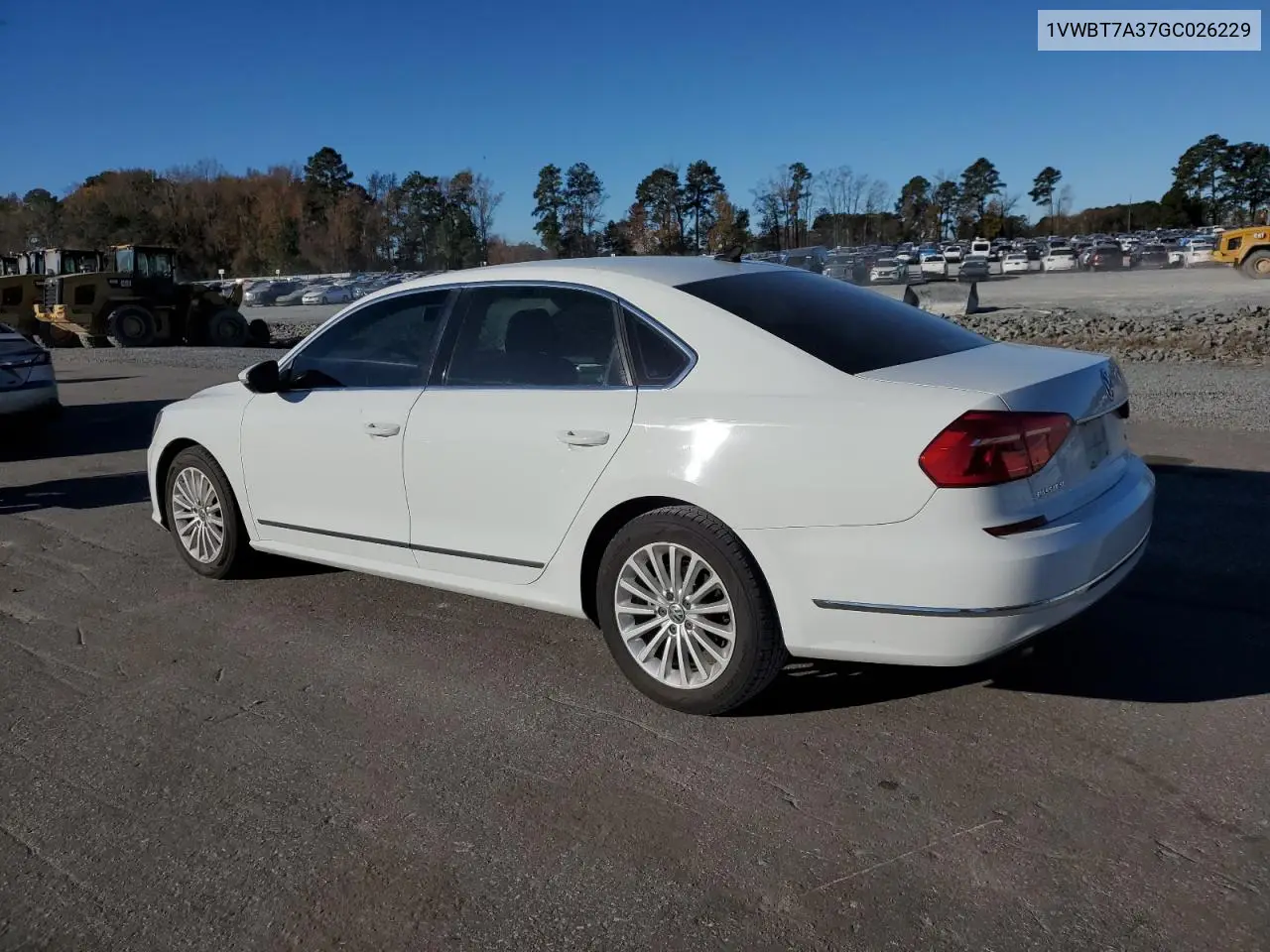 1VWBT7A37GC026229 2016 Volkswagen Passat Se